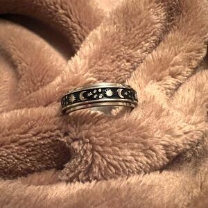 SZ 7 | Retro Silver and Black Enamel Star, Moon, and Sun Fidget Spinner Ring